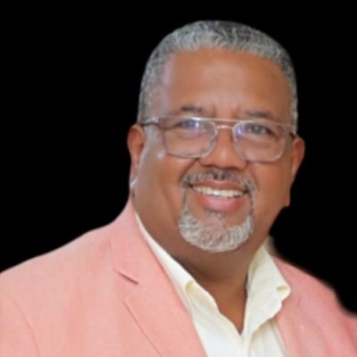 Abogado, egresado en el 2014 de la Universidad del Caribe.
Voluntario de la Defensa Civil del Municipio de Los Alcarrizos, Santo Domingo, República Dominicana.