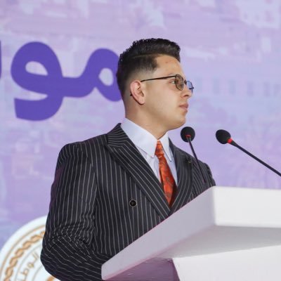 عاشق للأفلام والقراءة ومتابعة كل ماهو جديد في عالمنا المتغير🩷