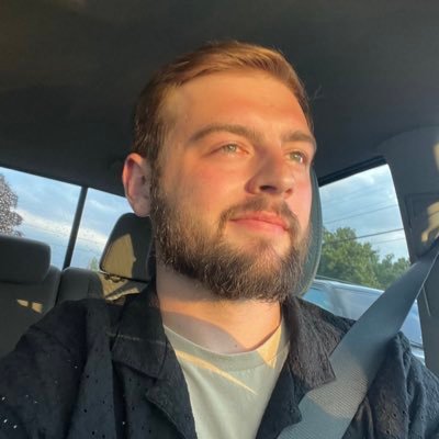 aye it’s ya boy Jeff here, you wanna see funny memes and other cool tweets hit that follow button!!!