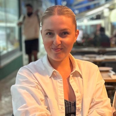 _sararud's profile picture. Presserådgiver hos @danskindustri // Fortid hos @drnyheder // Forkærlighed for fynsk fo'bol'