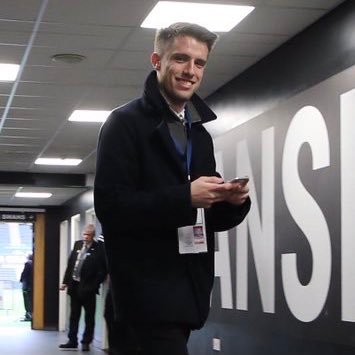 Social media and streaming @SkyNews 📱 | Journalism Graduate @CFJKent | #Gills fan