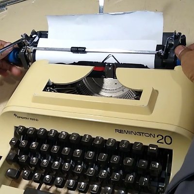 El periodismo y la comunicación son imprescindibles para analizar y cuestionar al poder, para construir ciudadanía y una sociedad bien informada.
