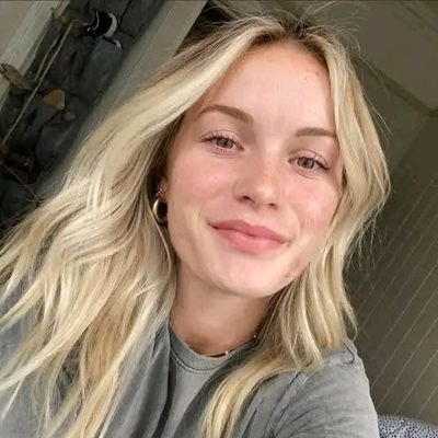 Kinda and honest gentle woman
single mom don't give a shit 👌
lovely friendly