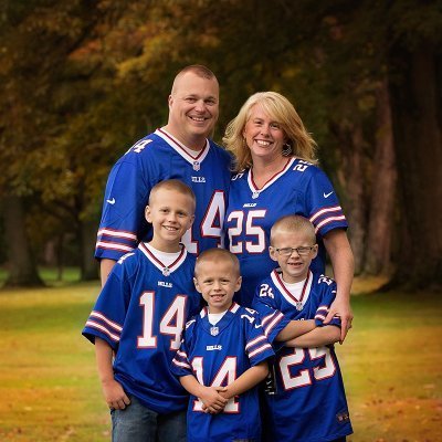 Christian Husband Father of three sons, #GENX Conservative. Back the Military and the Blue #Pureblood #IFBAP #BuffaloBills #NotreDame, #NYY