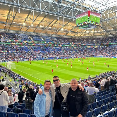 JamieEardley92's profile picture. 