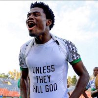 Daga Daniel Demenenge (@dagadanielddd) Twitter profile photo