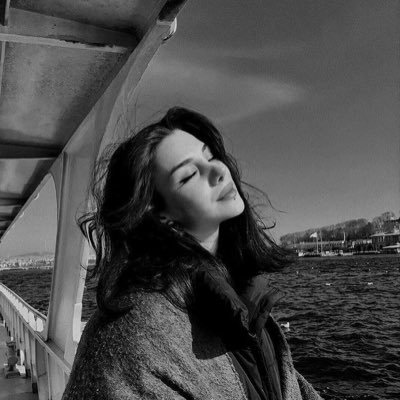 kholuod19's profile picture. إنما انا وديعةُ الرحمن ويوماً ما سأُرد إليه 📚🌿 Psychologist,Family Counselling