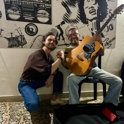 RandyHaddock's profile picture. un puertorriqueño slinging vintage clothes and playing some tunes along the way.