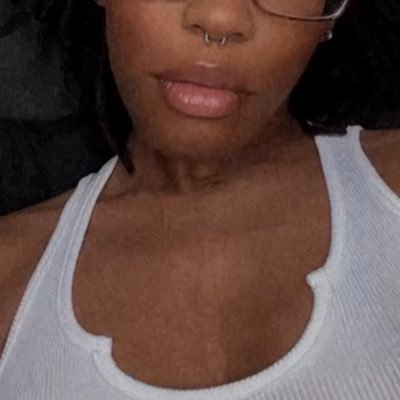 Justkaitlan's profile picture. | ig justkaitlan 🦇