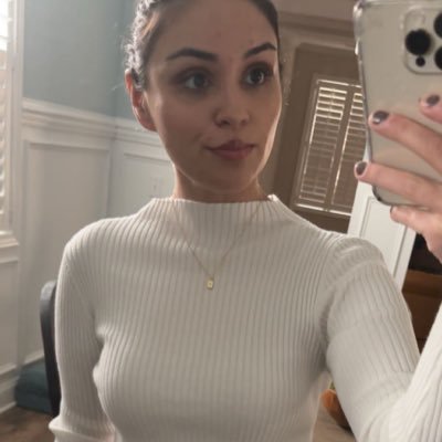 exilerobot's profile picture. hiding from the creeps