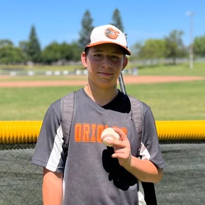 ⚾️ Third Base/Pitcher 📏5’8” 1️⃣6️⃣0️⃣ pounds 🎓Class of 2027 📍Northern California 🐎 Argonaut High School