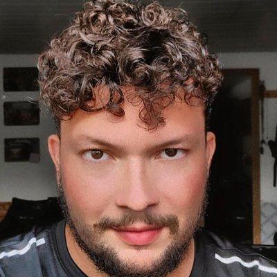 Desde 2011 faço desse site o meu amigo imaginário.