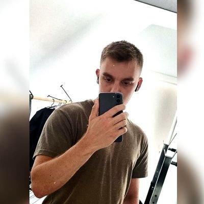 spr_writing's profile picture. 1% better a day, keeps the doctor away