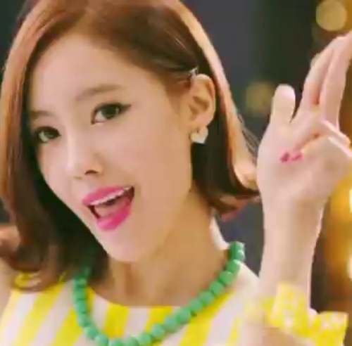 T-ARAのヒョミンです^^*
日本非公式 bot です！
日本語と韓国語を呟きます ~ ^o^ 
フォローしたら@してね！
手動だからたくさんお話ししてください☻  ( Not real Hyomin )