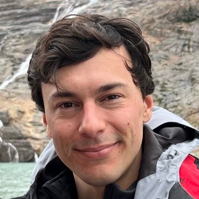 AlexChapiro's profile picture. 