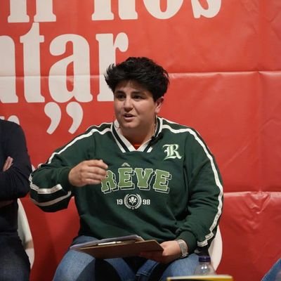 Optimista de la voluntat. Militant de l'Esquerra Independentista.