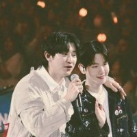 دختر چانبک اینا :)OT9✨️ (@lili_6104) 's Twitter Profile