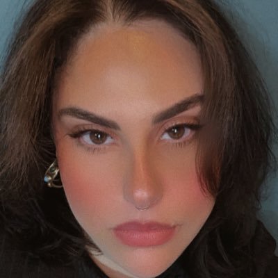 devin_busch19's profile picture. idk man