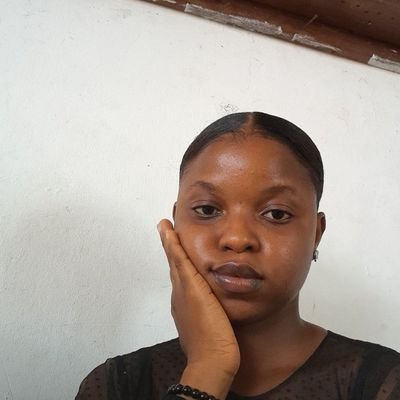 UniqeEsther's profile picture. makeup artist💄
Geologist
❤️ of God