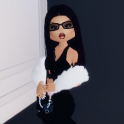 remsalot's profile picture. avid dress to impress + bloxburg player🙏