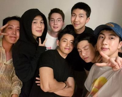 Apobangpo7amiii's profile picture. @BTS_twt = ʄօʀɛʋɛʀ ʟօʋɛ♡

                                  ʏᴏᴜ ɢᴀᴠᴇ ᴍᴇ ᴛʜᴇ ʙᴇꜱᴛ ᴏꜰ ᴍᴇ ꜱᴏ ʏᴏᴜ'ʟʟ ɢɪᴠᴇ ʏᴏᴜ ᴛʜᴇ ʙᴇꜱᴛ ᴏꜰ ʏᴏᴜ~