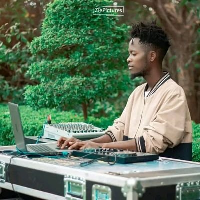 hopsydj's profile picture. This is official Twitter account for Dj Hopsy.
Dj Hopsy is A Dj signed under the company ' GREAT SOUND SYSTEMS' We are located in Lilongwe. Inbox us for more.