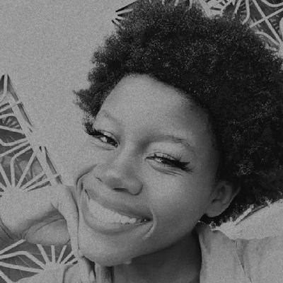 LucresseNgued4's profile picture. Passionnée d'écriture et digital addict ✍🏽👩🏽‍💻 | Étudiante Pipo🥴 |
Aime bien manger mais ne prends pas de poids 🤣🤣🤣
#Fandemusique😍
#Écrits_stylés ❤️