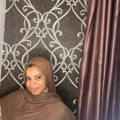 welcome to my profile Fashion model👻💃 Royal entry #12 December 🎊🎉 beauty❤️