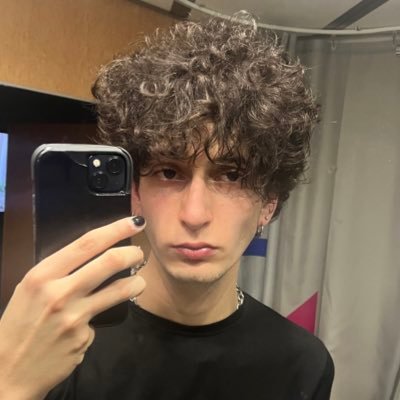 d301203's profile picture. failed to be normal