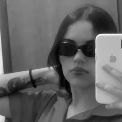 n4thy_mndes's profile picture. uma vez ou outra eu apareço aqui