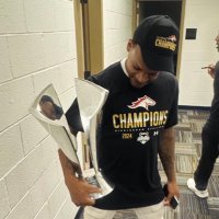 Daniel Isom (@up_like7) 's Twitter Profile