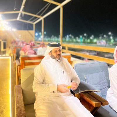بكالوريوس إدارة أعمال (عاشق للصحراء بجميع تضاريسها، مهتم بنباتها ، أعشق الصيد في وقت مضى، شاعر على حسب المزاج، مهتم بالبيئة متخصص في الإطفاء والإنقاذ)