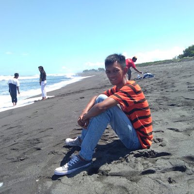 AriYanto85715's profile picture. 