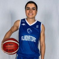 Robyn Lewis (@batmansbestpal) 's Twitter Profile