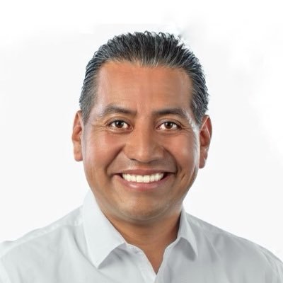 Padre de familia, empresario, amigo, comprometido con el lugar donde nací mi querido #cuautlancingo