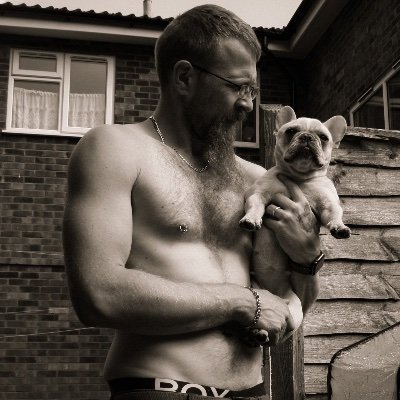 gazza4223's profile picture. 