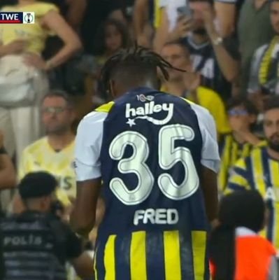 SRflovver's profile picture. 17🌕☆
FREDERICO RODRIGUES DE PAULA SANTOS
@fenerbahce bi sarki