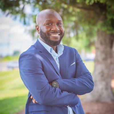 Content Designer | Digital Comm. Specialist | UX Research | Design Thinking | M.A. Emerging Media Design & Dev. | BA, Journalism. Washington, DC 🇺🇸.