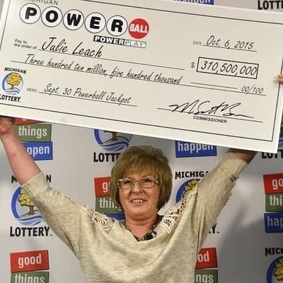 I'm Julie leach the lottery winner of $310,500,000 I'm using this time to give out 100k for my first 10k followers and comments....