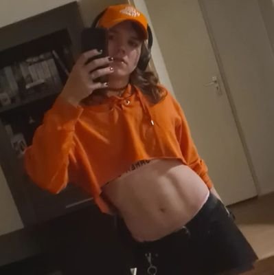 RavenVibing's profile picture. https://t.co/r7hk0aoRWD