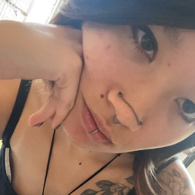 suckmyleft111's profile picture. 21 • she/her • FREE PALESTINE