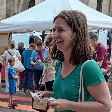 veronique_jur's profile picture. Mobilités - #ENR - 🇪🇺- logement - ex Candidate @Ensemble2024 circo 2 #Bordeaux -@renouveaubdx @33renaissance Polytechnicienne. Maman*3 🧗‍♀️🧘🏼‍♀️🏃‍♀️⛰️⛺️