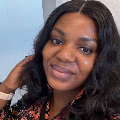 A Christian|| Hairstylist || FUTA Alumna🎓 ||BlackDelitehair ( for all kinds of weaves, wigs and bridal hair styling) it’s either black or black.