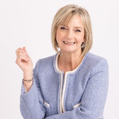 Entrepreneur, author, speaker & coach who integrates modern marketing with strategy to dramatically improve sales & profits. Host of #SheTalksBusiness!