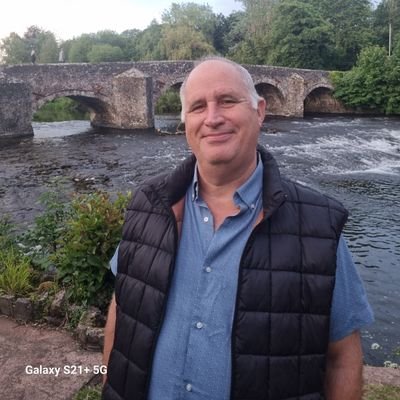 Devonian, parent, Lover (not a fighter!) Cathedral attendee, ISS Spotter, music nerd, Swingball King!