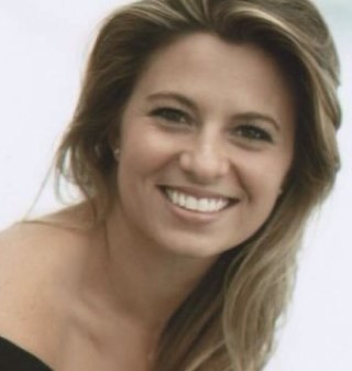 brookeloebl's profile picture. 