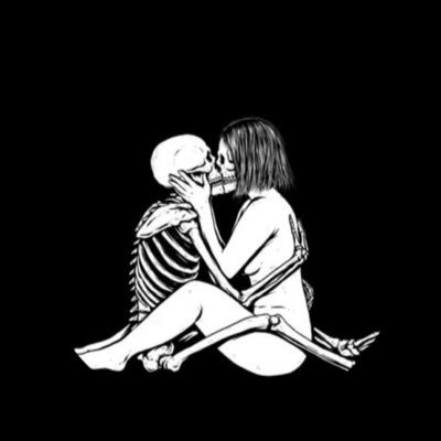 Somos pareja joven, por aquí estamos explorando y conociendo personas. Bucamos el chico ideal para ella.