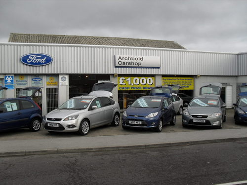 A family owned Ford Dealer selling New and Used cars. service department MOT and accident repairs. Warm friendly service from all the team.0113-2534901