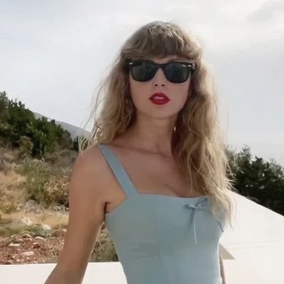 ✩◦ being this young is art aquamarine || 1989tv; track 20 ✩◦