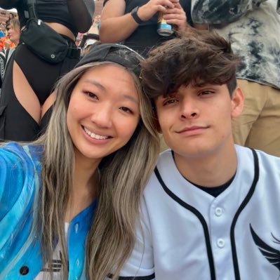 vanessawonggg's profile picture. IG: vanessa_wonggg tiktok: vanessawongg